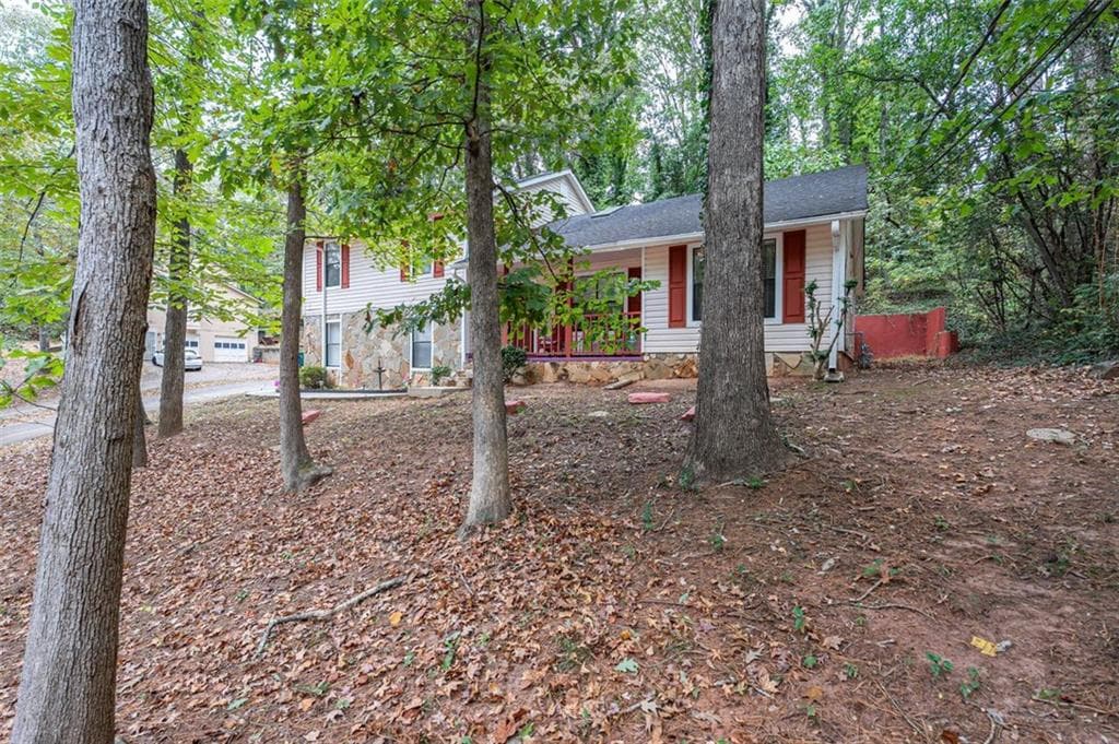 3 bedroom, 2 bathroom, 1,817 sq ft single family residence for sale at 5192 MAINSTREET PARK Drive, Stone Mountain, GA 30088 — photo 3