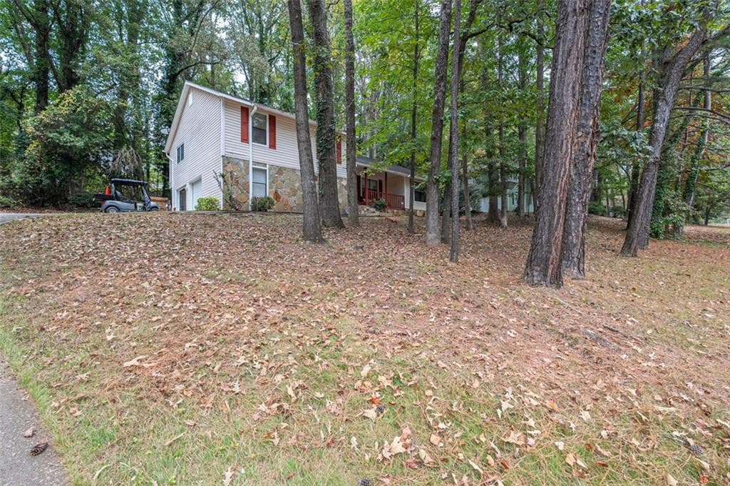 3 bedroom, 2 bathroom, 1,817 sq ft single family residence for sale at 5192 MAINSTREET PARK Drive, Stone Mountain, GA 30088 — photo 4