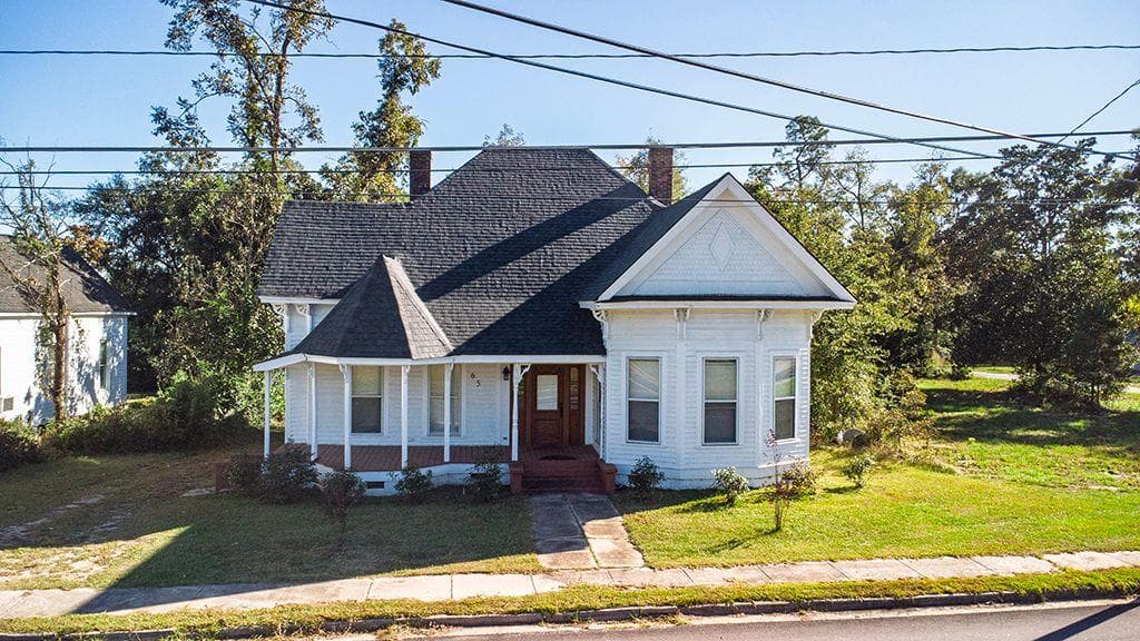 65 W CALHOUN Street, Wadley, GA 30477 — most recent listing photo