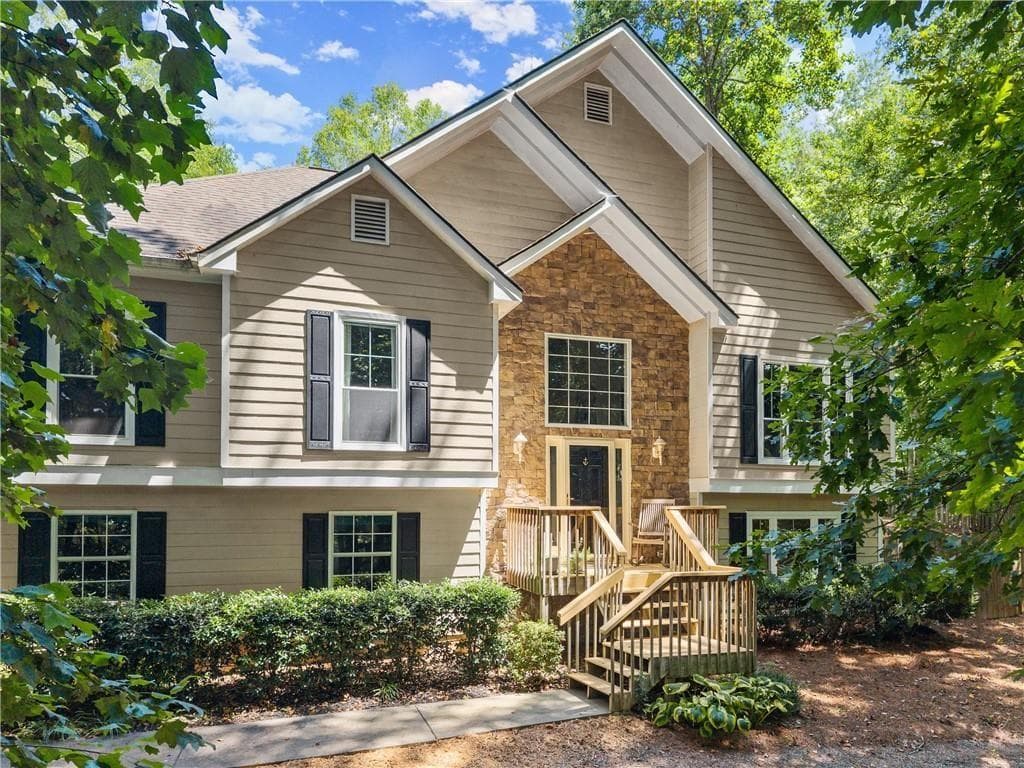 9545 Eagles Landing Drive, Gainesville, GA 30506 — most recent listing photo