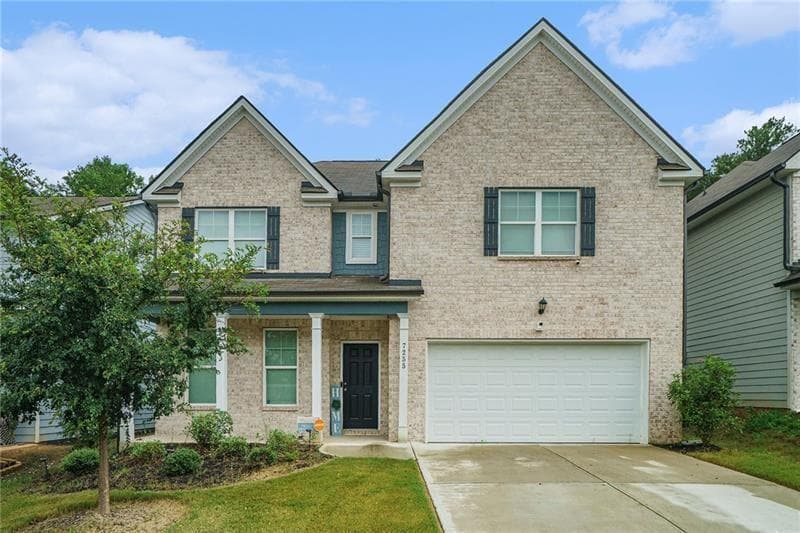 4 bedroom, 3 bathroom, 2,678 sq ft single family residence under contract at 7255 Gladstone Circle, Lithonia, GA 30038