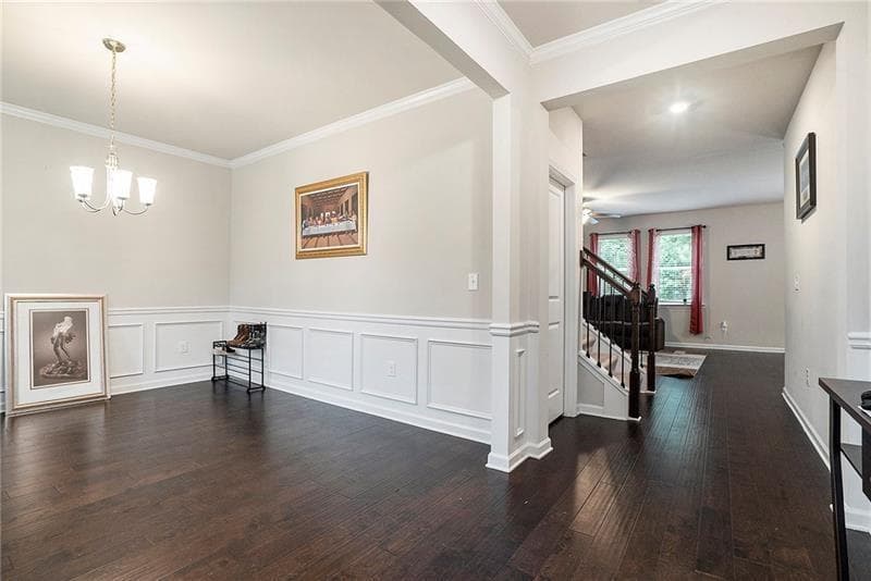 4 bedroom, 3 bathroom, 2,678 sq ft single family residence under contract at 7255 Gladstone Circle, Lithonia, GA 30038 — photo 7