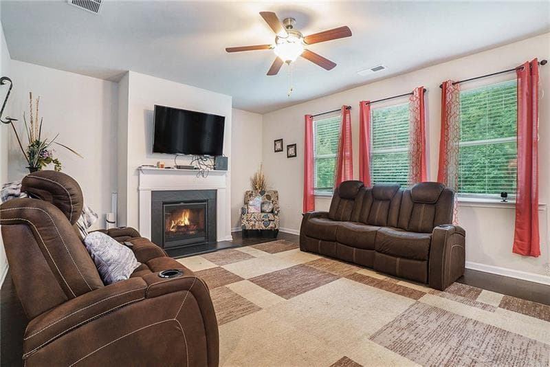 4 bedroom, 3 bathroom, 2,678 sq ft single family residence under contract at 7255 Gladstone Circle, Lithonia, GA 30038 — photo 9