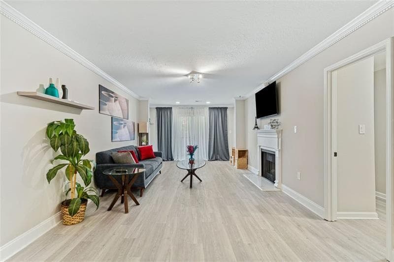 2 bedroom, 3 bathroom, 1,249 sq ft condominium for sale at 4106 PINE HEIGHTS Drive, Atlanta, GA 30324 — photo 2