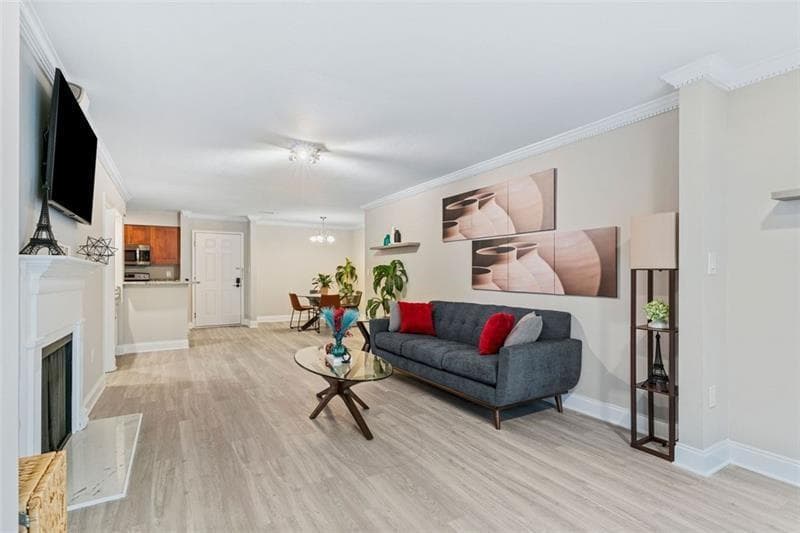 2 bedroom, 3 bathroom, 1,249 sq ft condominium for sale at 4106 PINE HEIGHTS Drive, Atlanta, GA 30324 — photo 4