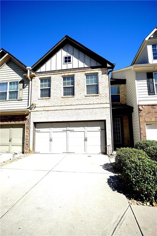 923 Spicy Oak Drive, Lawrenceville, GA 30044 — most recent listing photo