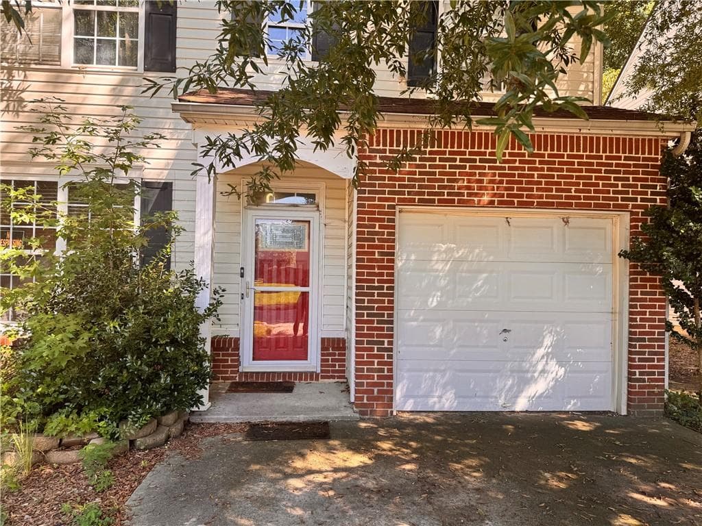 3 bedroom, 3 bathroom, 1,850 sq ft single family residence under contract at 4018 Carisbrook Drive, Union City, GA 30291