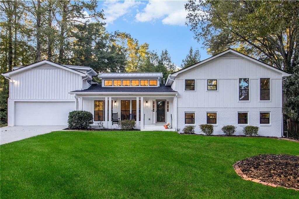 1028 W Nancy Creek Drive, Brookhaven, GA 30319 — most recent listing photo
