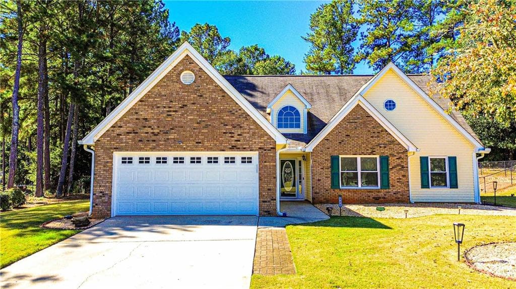 521 Deadwood trl, Locust Grove, GA 30248 — most recent listing photo