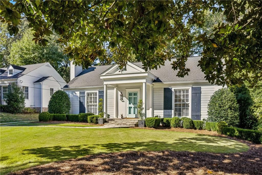 3 bedroom, 2 bathroom, 1,860 sq ft single family residence sold at 1828 Greystone Road, Atlanta, GA 30318