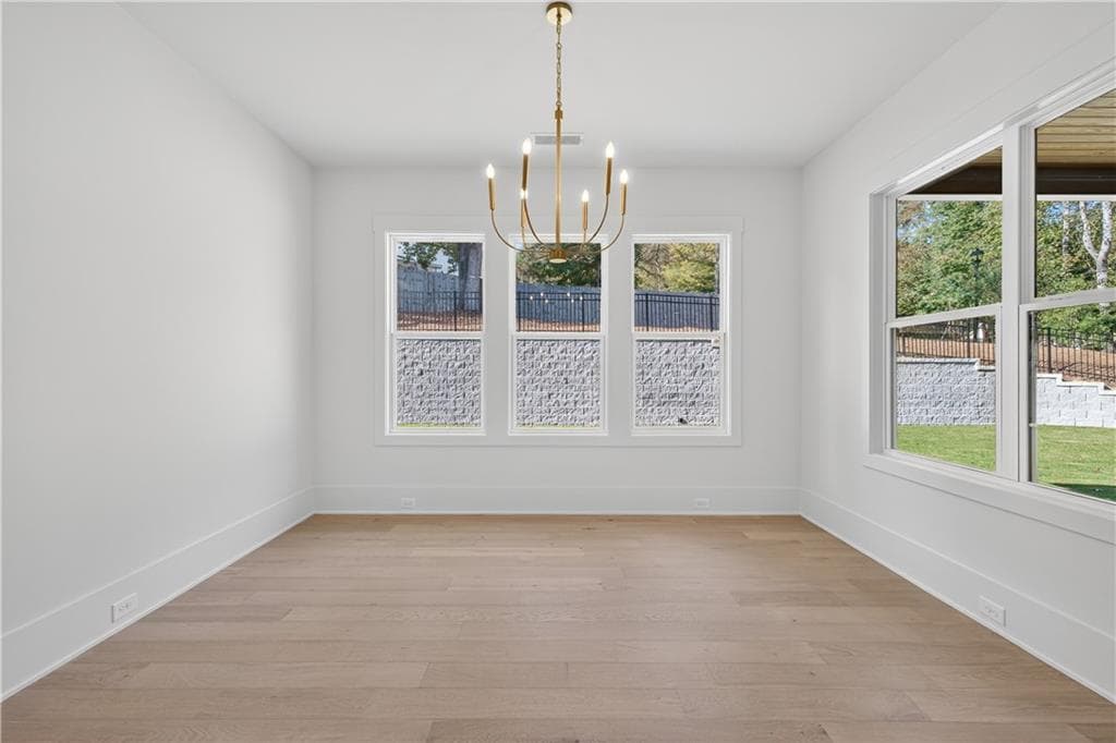 5 bedroom, 7 bathroom, 4,188 sq ft single family residence under contract at 3855 Town Farms Drive, Peachtree Corners, GA 30092 — photo 7