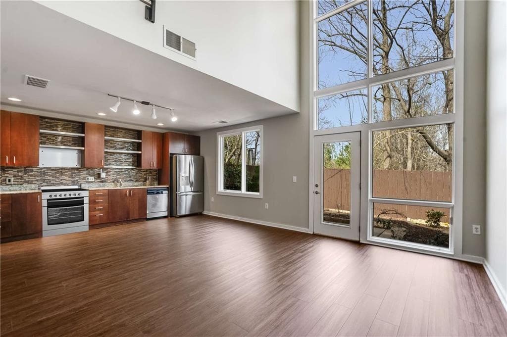 1342 Rietveld Row, Atlanta, GA 30318 — most recent listing photo