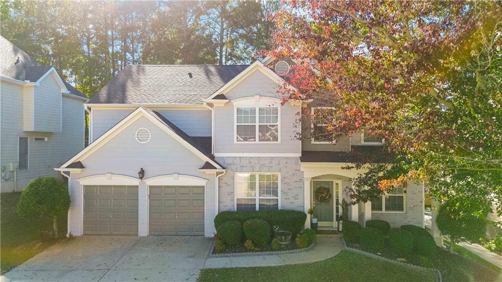 5 bedroom, 3 bathroom, 2,582 sq ft single family residence sold at 1781 Heatherglade Lane, Lawrenceville, GA 30045