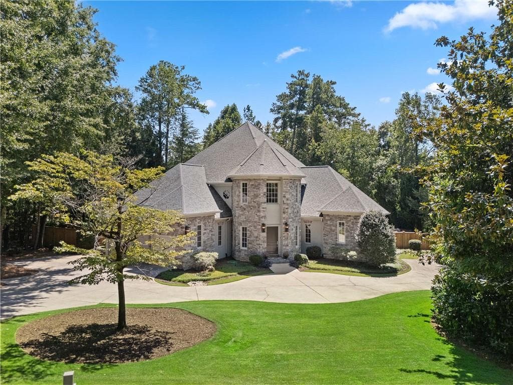 5027 Green Pine Drive, Atlanta, GA 30342 — most recent listing photo