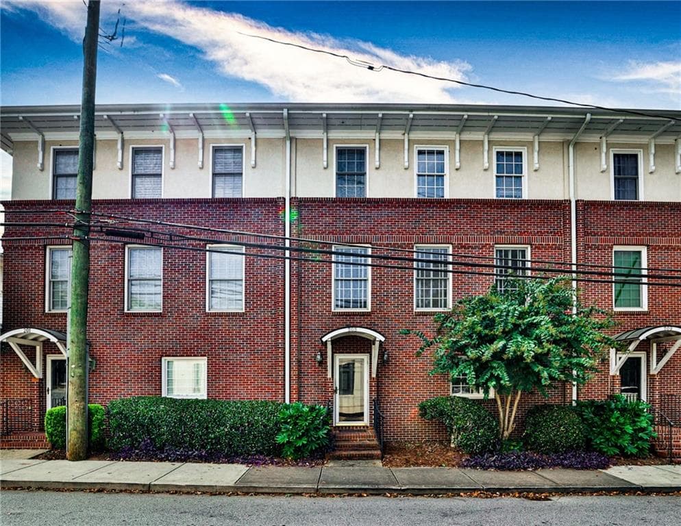 205 E Maple Street, Decatur, GA 30030 — most recent listing photo