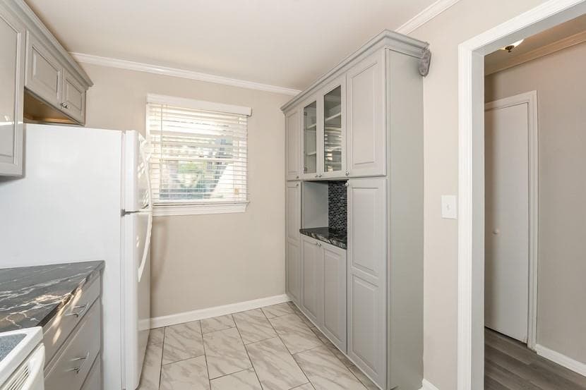 3 bedroom, 2 bathroom, 1,430 sq ft condominium for rent at 2505 W Broad Street 122, Athens, GA 30606 for $1,400 a month — photo 8