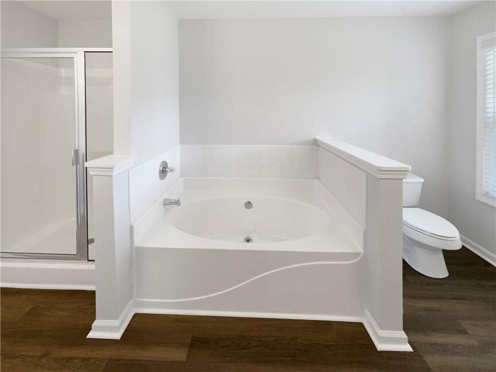 4 bedroom, 4 bathroom, 2,452 sq ft townhouse under contract at 1622 Halliard Drive, Lawrenceville, GA 30043 — photo 7