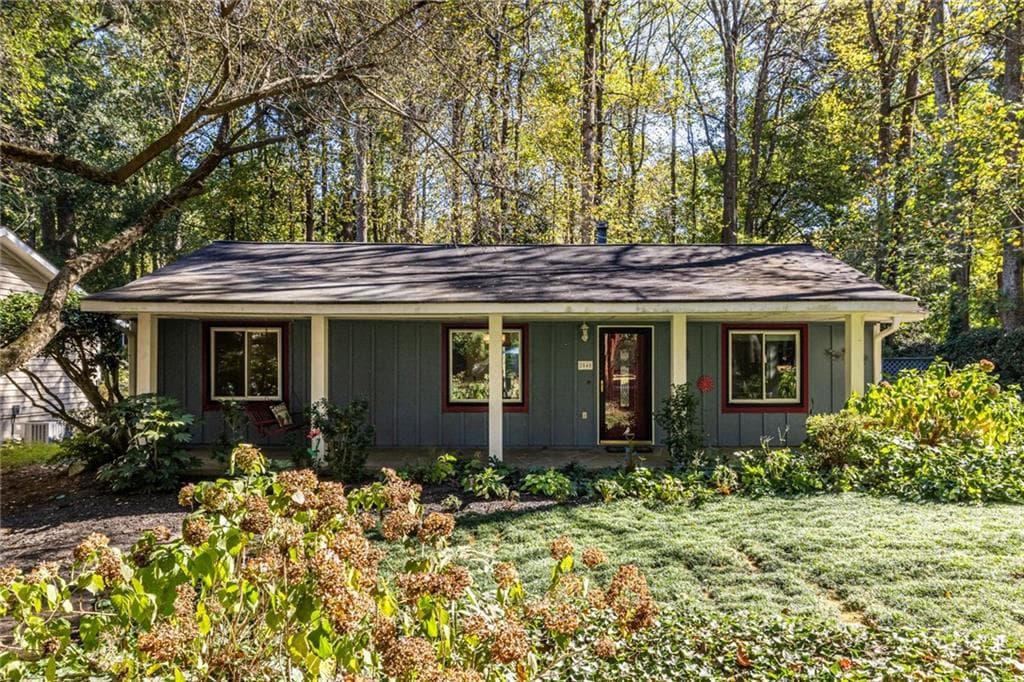 2840 Fantasy Lane, Decatur, GA 30033 — most recent listing photo