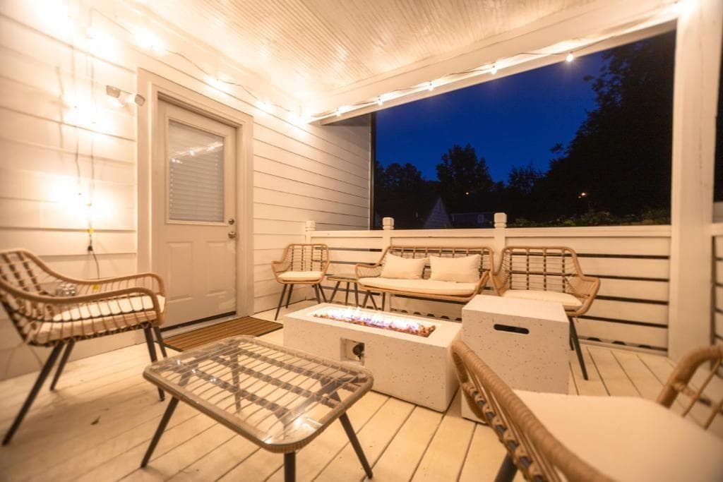 4 bedroom, 4 bathroom, 2,940 sq ft single family residence for sale at 253 Lamon Avenue, Atlanta, GA 30316 — photo 7