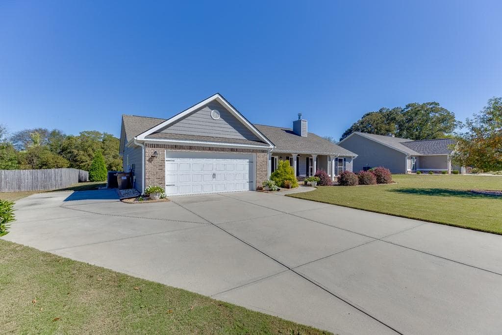 72 McMillian Court, Winder, GA 30680 — most recent listing photo
