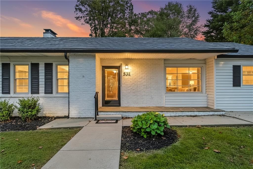 531 Crestview Terrace, Gainesville, GA 30501 — most recent listing photo