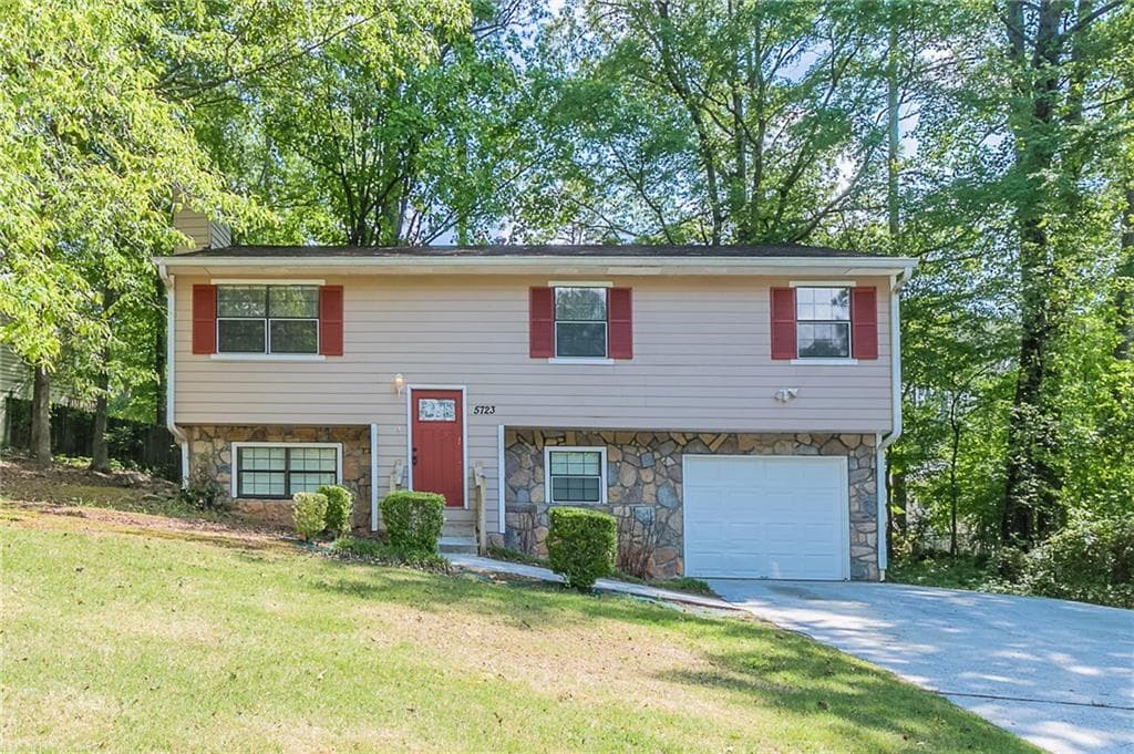 5723 Fieldstone Drive, Lithonia, GA 30038 — most recent listing photo