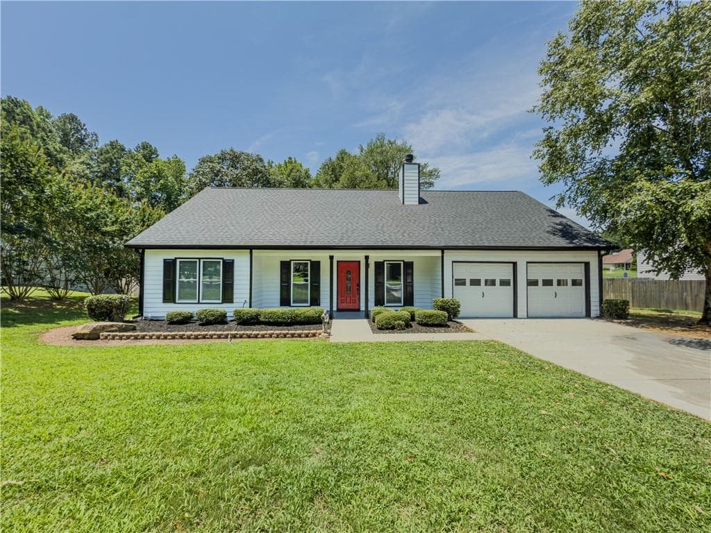 3 bedroom, 2 bathroom, 1,545 sq ft single family residence sold at 2335 Huntington Drive, Loganville, GA 30052