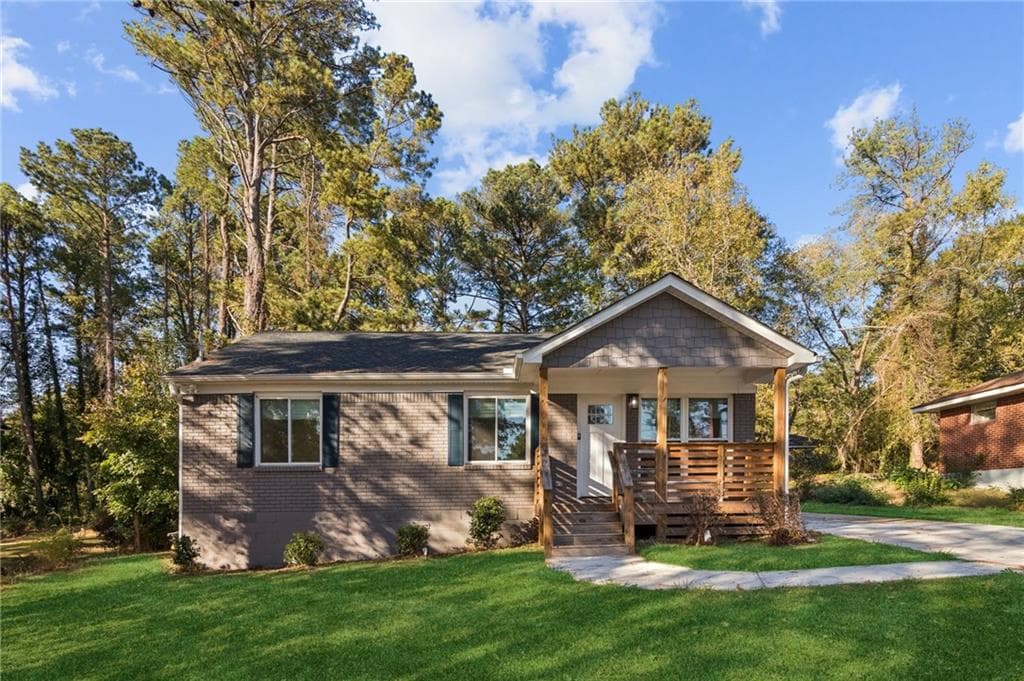 3 bedroom, 2 bathroom, 1,320 sq ft single family residence sold at 3682 Daisy Drive, Decatur, GA 30032