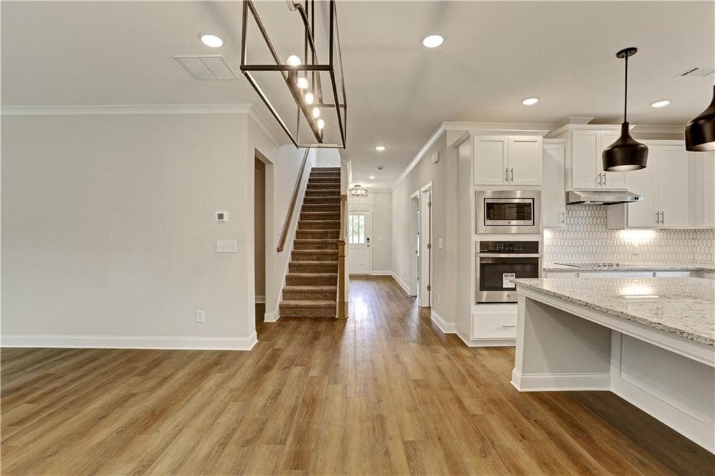 5 bedroom, 3 bathroom, 2,800 sq ft single family residence for sale at 3035 Zodiac Court, Lawrenceville, GA 30044 — photo 10