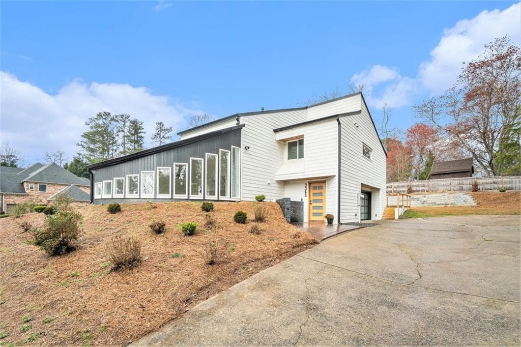 3365 Turtle Lake Drive, Marietta, GA 30067 — most recent listing photo
