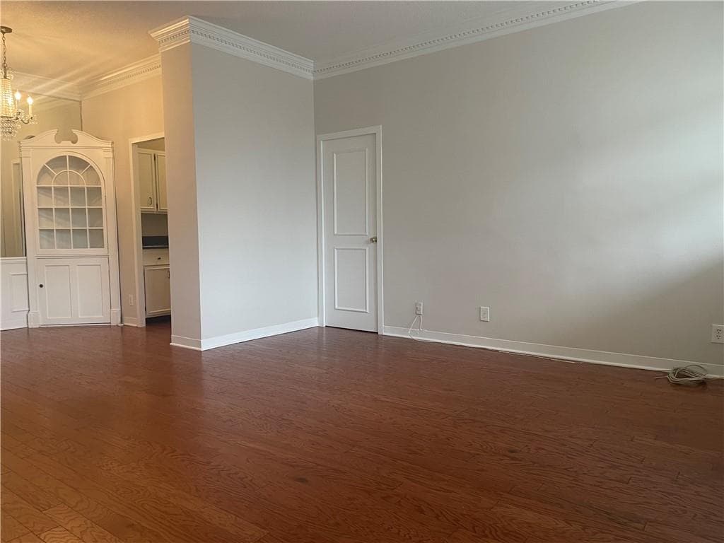 2 bedroom, 1 bathroom, 912 sq ft condominium under contract at 3060 Pharr Court North 123, Atlanta, GA 30305 — photo 7