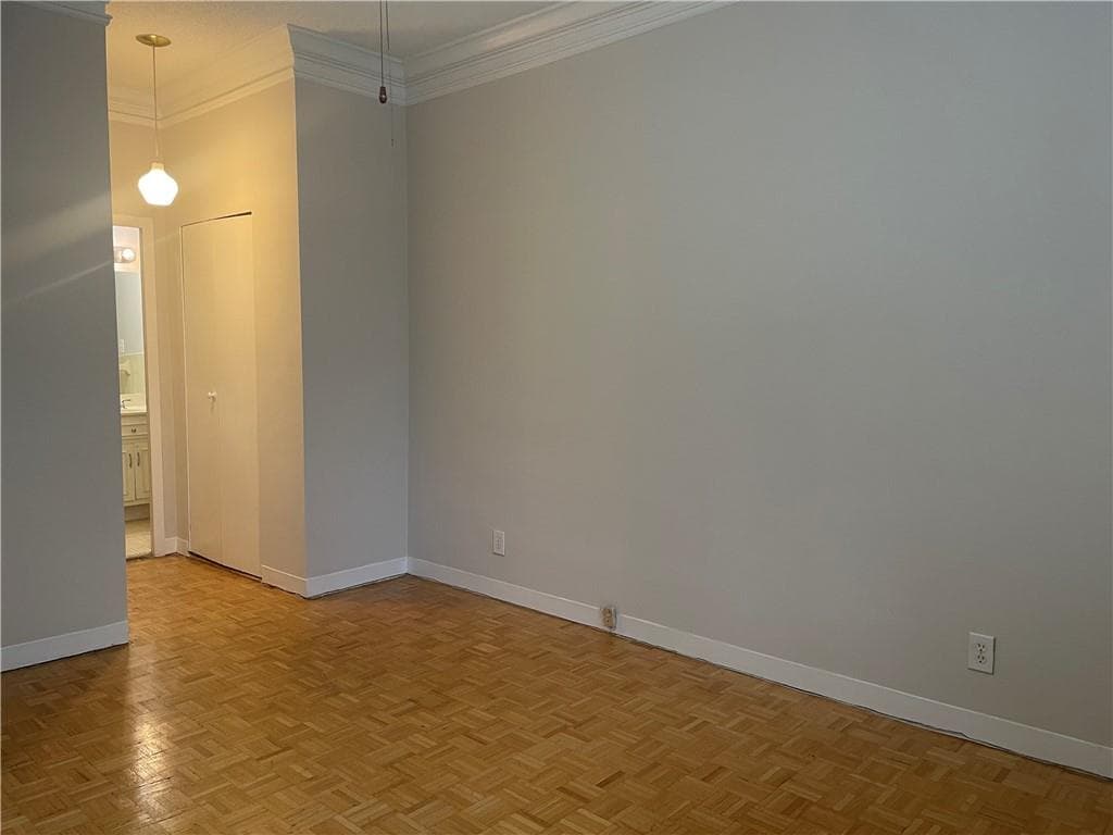 2 bedroom, 1 bathroom, 912 sq ft condominium under contract at 3060 Pharr Court North 123, Atlanta, GA 30305 — photo 10