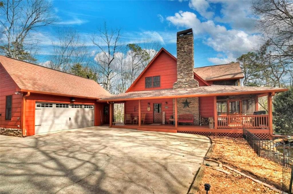 3 bedroom, 3 bathroom, 2,847 sq ft single family residence for sale at 58 Morley Drive, Ellijay, GA 30540 — photo 3