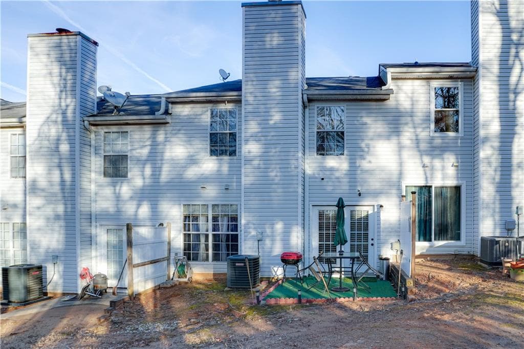 3 bedroom, 3 bathroom, 1,457 sq ft townhouse sold at 3756 Harvest Drive, Atlanta, GA 30034
