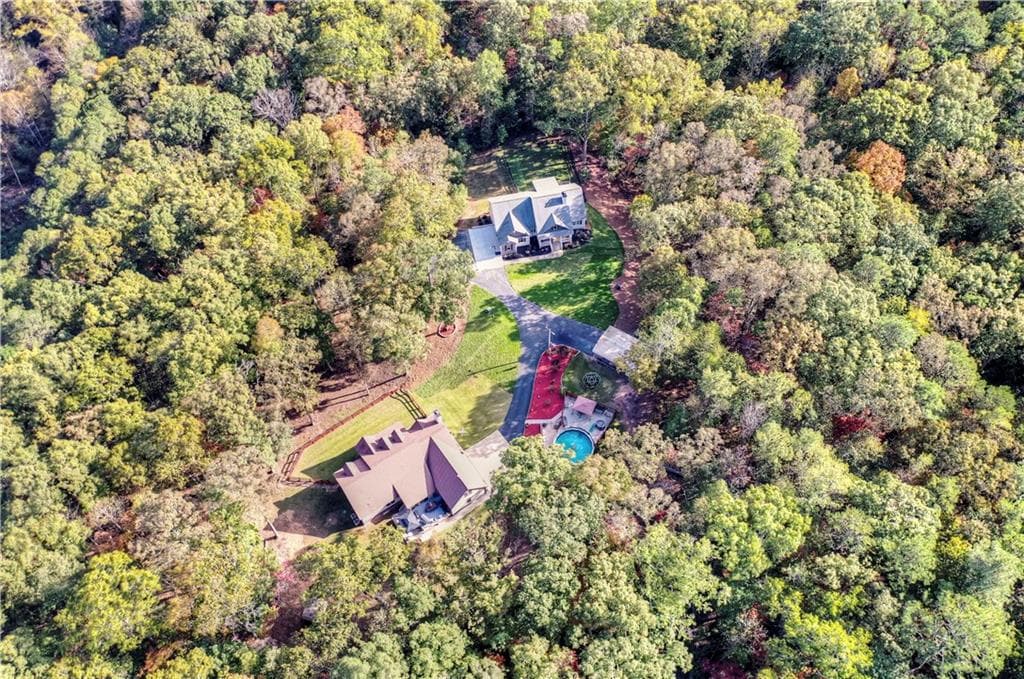 9 bedroom, 6 bathroom, 6,806 sq ft single family residence for sale at 302 and 304 Garland Way, Canton, GA 30115 — photo 3