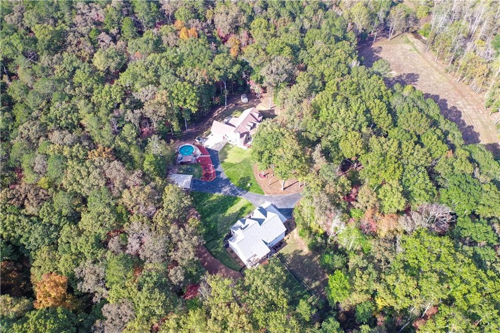 9 bedroom, 6 bathroom, 6,806 sq ft single family residence for sale at 302 and 304 Garland Way, Canton, GA 30115 — photo 4