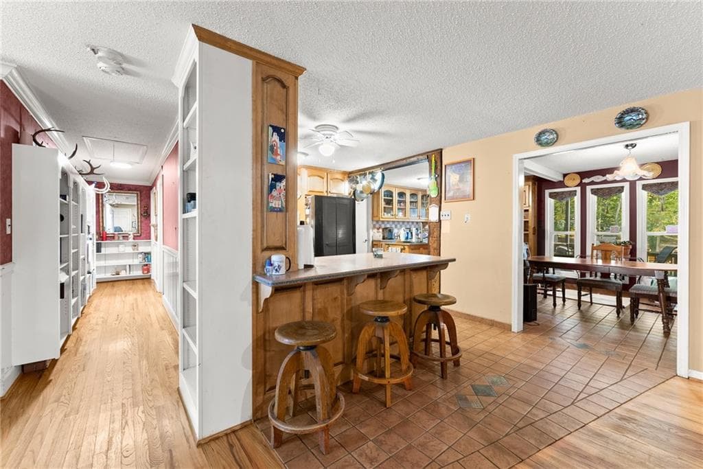 3 bedroom, 2 bathroom, 2,304 sq ft single family residence for sale at 221 Shallowford Drive, Gainesville, GA 30504 — photo 10