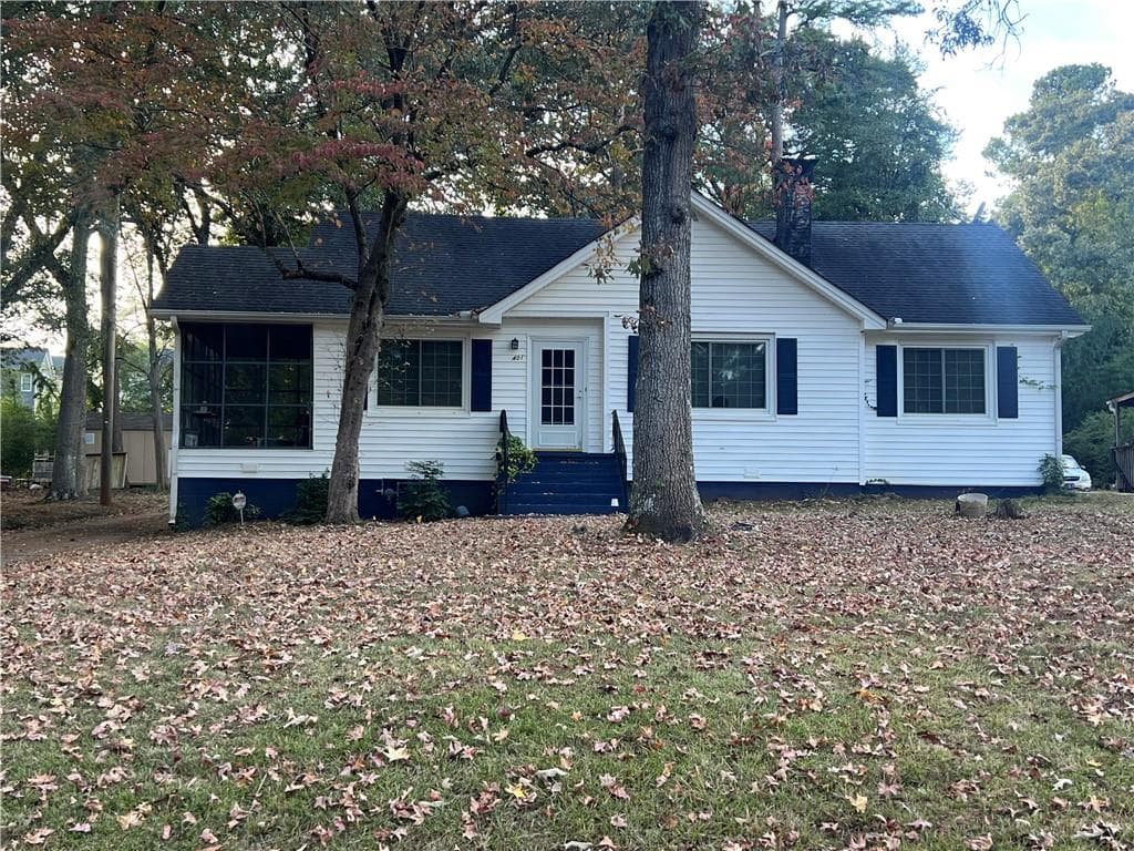 4 bedroom, 2 bathroom, 1,636 sq ft single family residence sold at 401 Ashburton Avenue, Atlanta, GA 30317