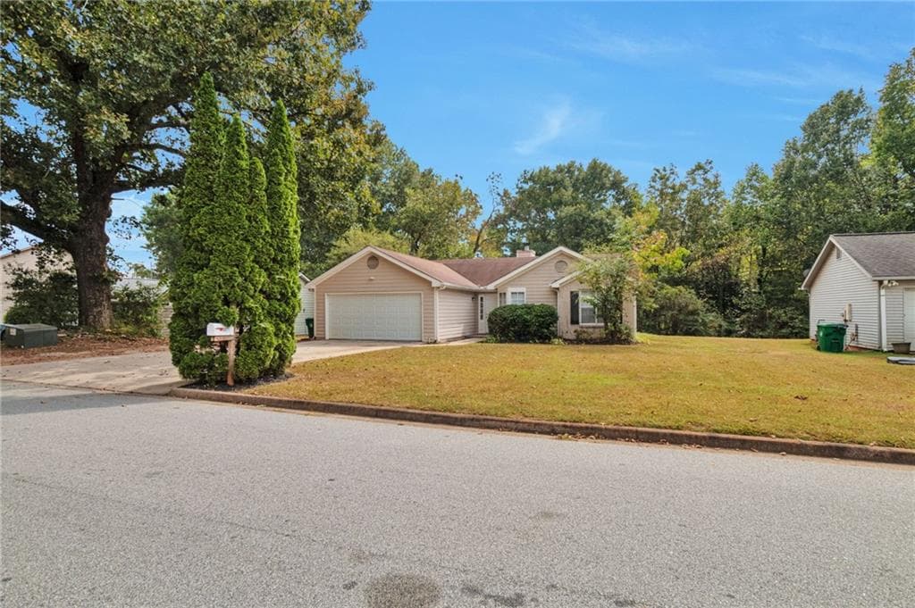 5471 Fox Valley Lane, Stone Mountain, GA 30088 — most recent listing photo
