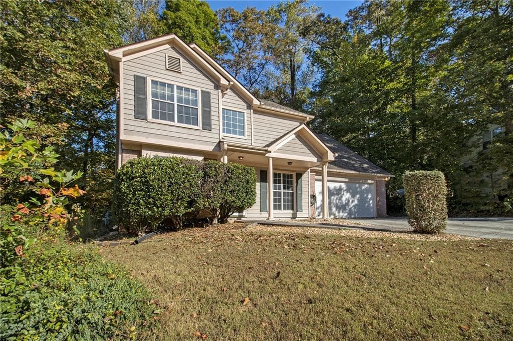 4 bedroom, 3 bathroom, 2,111 sq ft single family residence for sale at 4545 Forrest Bend Court, Snellville, GA 30039 — photo 4