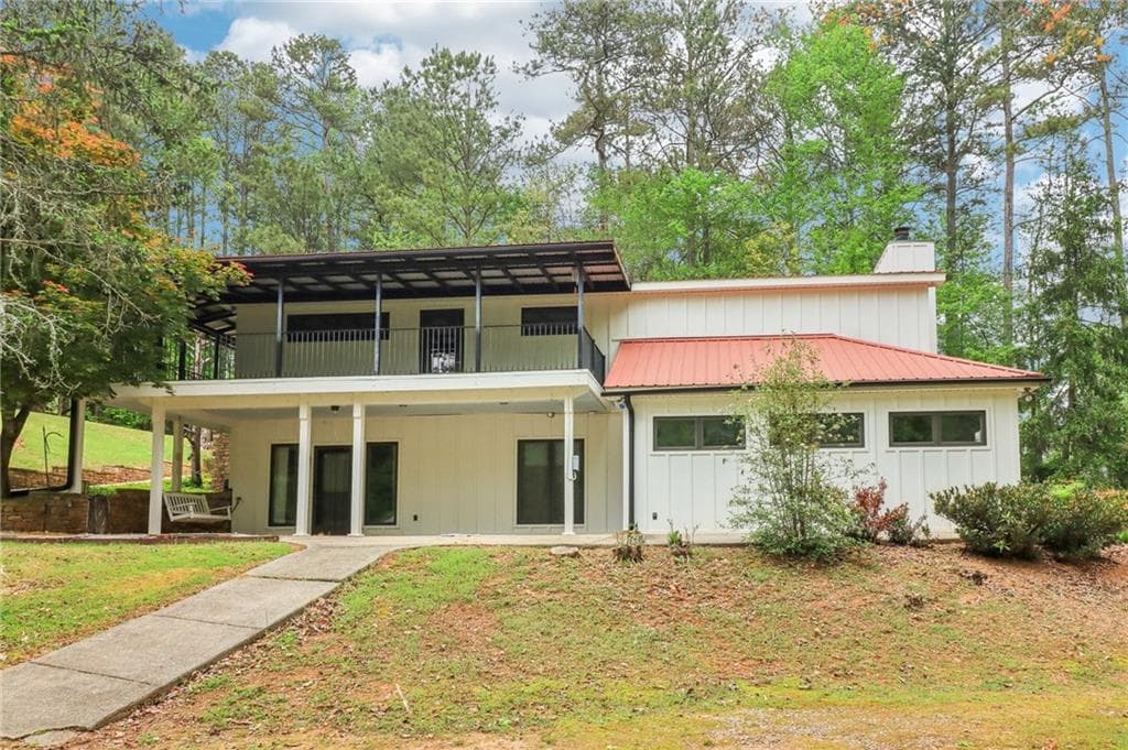 3 bedroom, 3 bathroom, 2,349 sq ft single family residence for sale at 5250 Aubrey Lane, Cumming, GA 30028 — photo 2