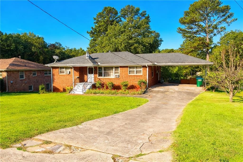 3 bedroom, 3 bathroom, 2,112 sq ft single family residence sold at 3802 Chatham Drive, Atlanta, GA 30340