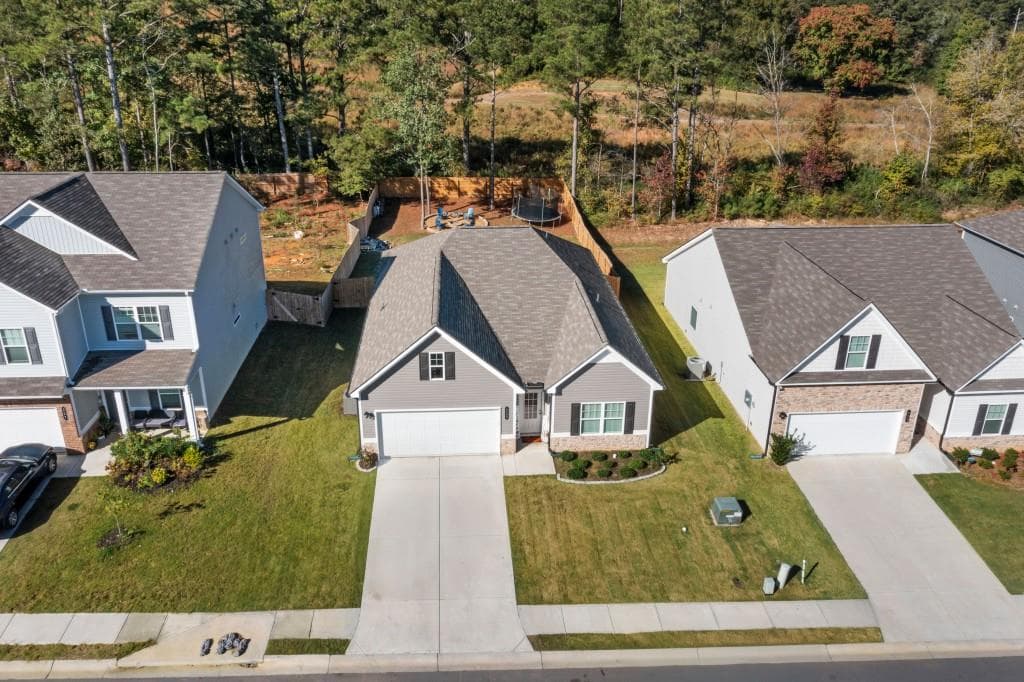 3 bedroom, 2 bathroom, 1,820 sq ft single family residence under contract at 225 Sycamore Drive, Calhoun, GA 30701 — photo 6