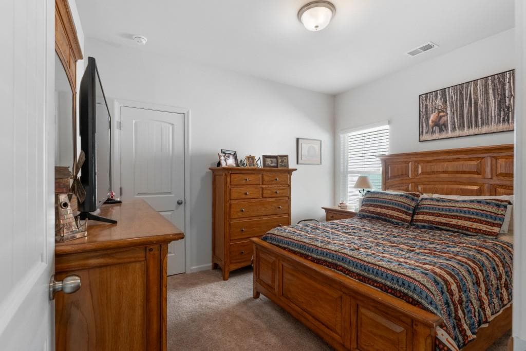 3 bedroom, 2 bathroom, 1,820 sq ft single family residence under contract at 225 Sycamore Drive, Calhoun, GA 30701 — photo 7
