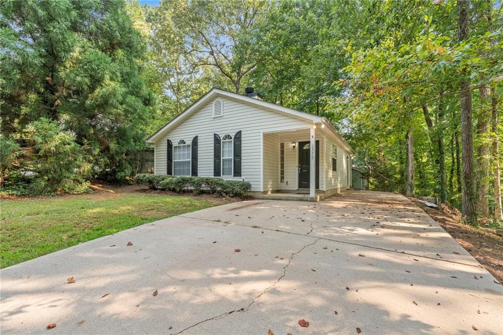 2570 Jaguar St, Cumming, GA 30041 — most recent listing photo