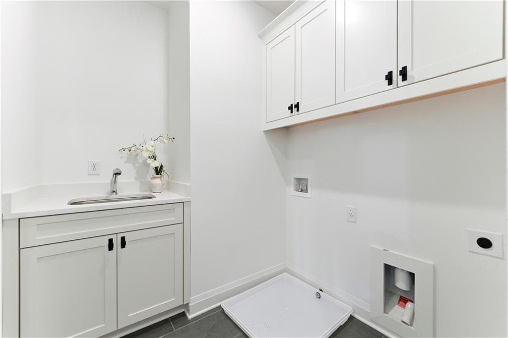 4 bedroom, 4 bathroom, 2,906 sq ft single family residence for sale at 1209 Sterlington Drive, Canton, GA 30115 — photo 7