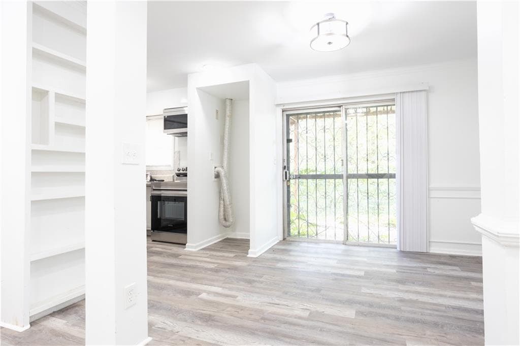 2 bedroom, 1 bathroom, 808 sq ft condominium for sale at 3232 Abbeywood Drive, Decatur, GA 30034 — photo 4