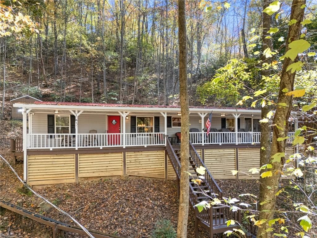 4227 White Oak Drive, Hiawassee, GA 30546 — most recent listing photo