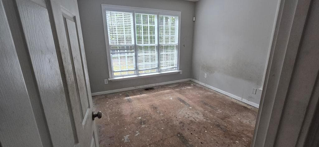 4 bedroom, 3 bathroom, 3,973 sq ft single family residence under contract at 4119 Waits Avenue, Atlanta, GA 30331 — photo 8