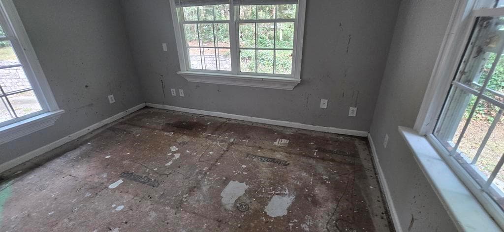 4 bedroom, 3 bathroom, 3,973 sq ft single family residence under contract at 4119 Waits Avenue, Atlanta, GA 30331 — photo 9